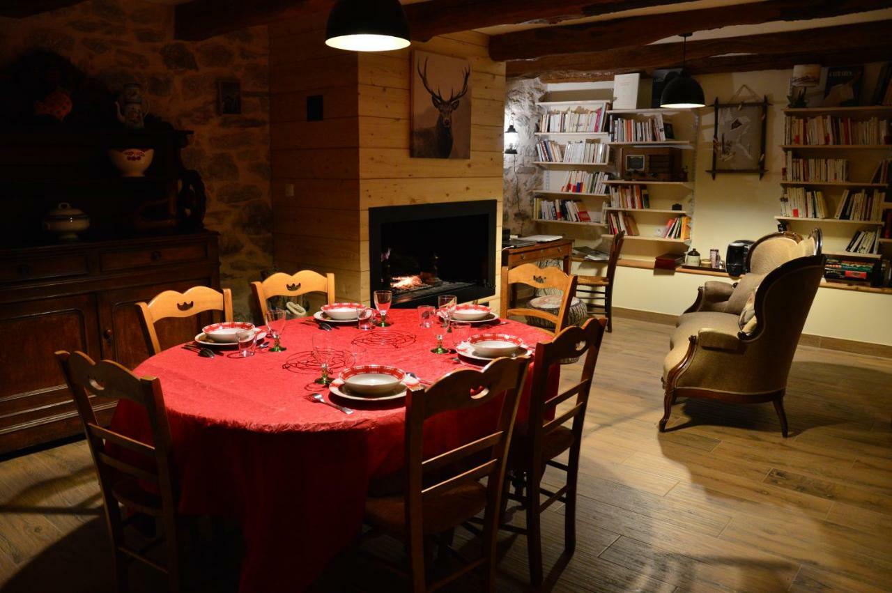 Chambres Et Table D'Hotes Du Pere Boussenac Buitenkant foto